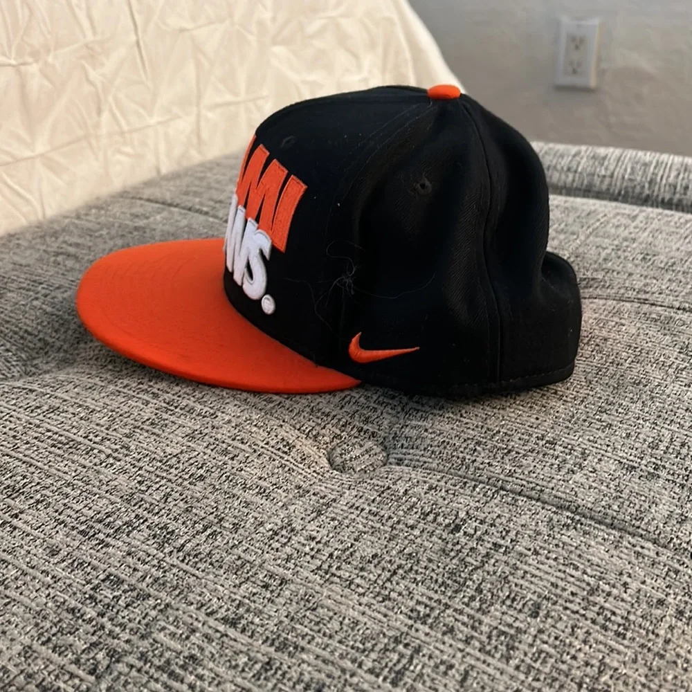 Nike Miami Marlins “Miami Knows” Snapback hat. - Picture 3 of 3